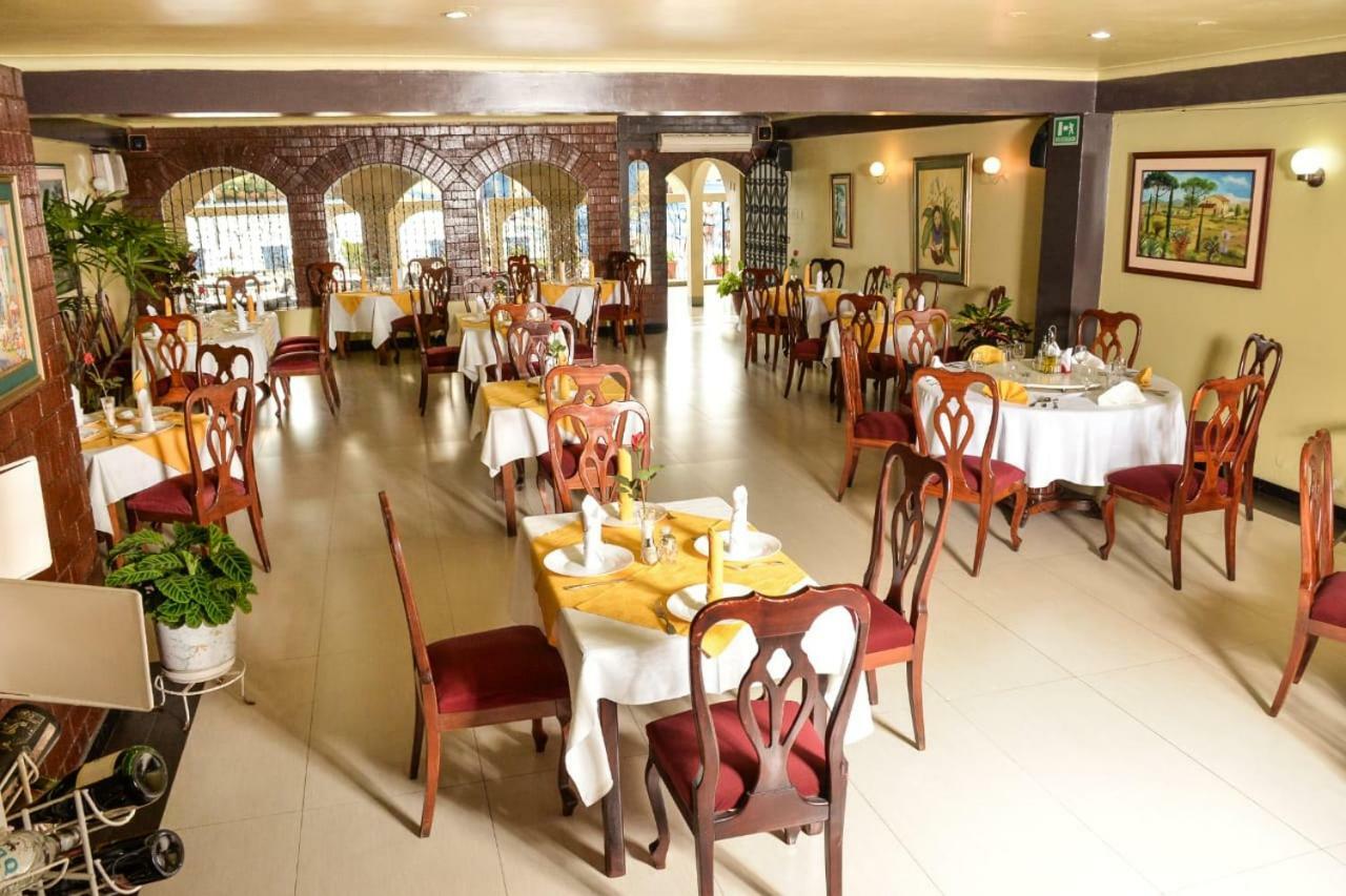 Hotel Olimpico En Quevedo エクステリア 写真