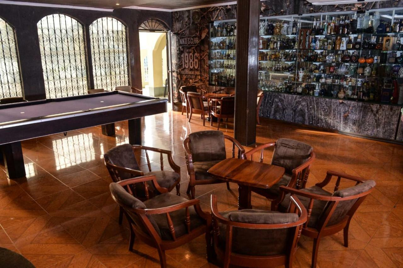 Hotel Olimpico En Quevedo エクステリア 写真